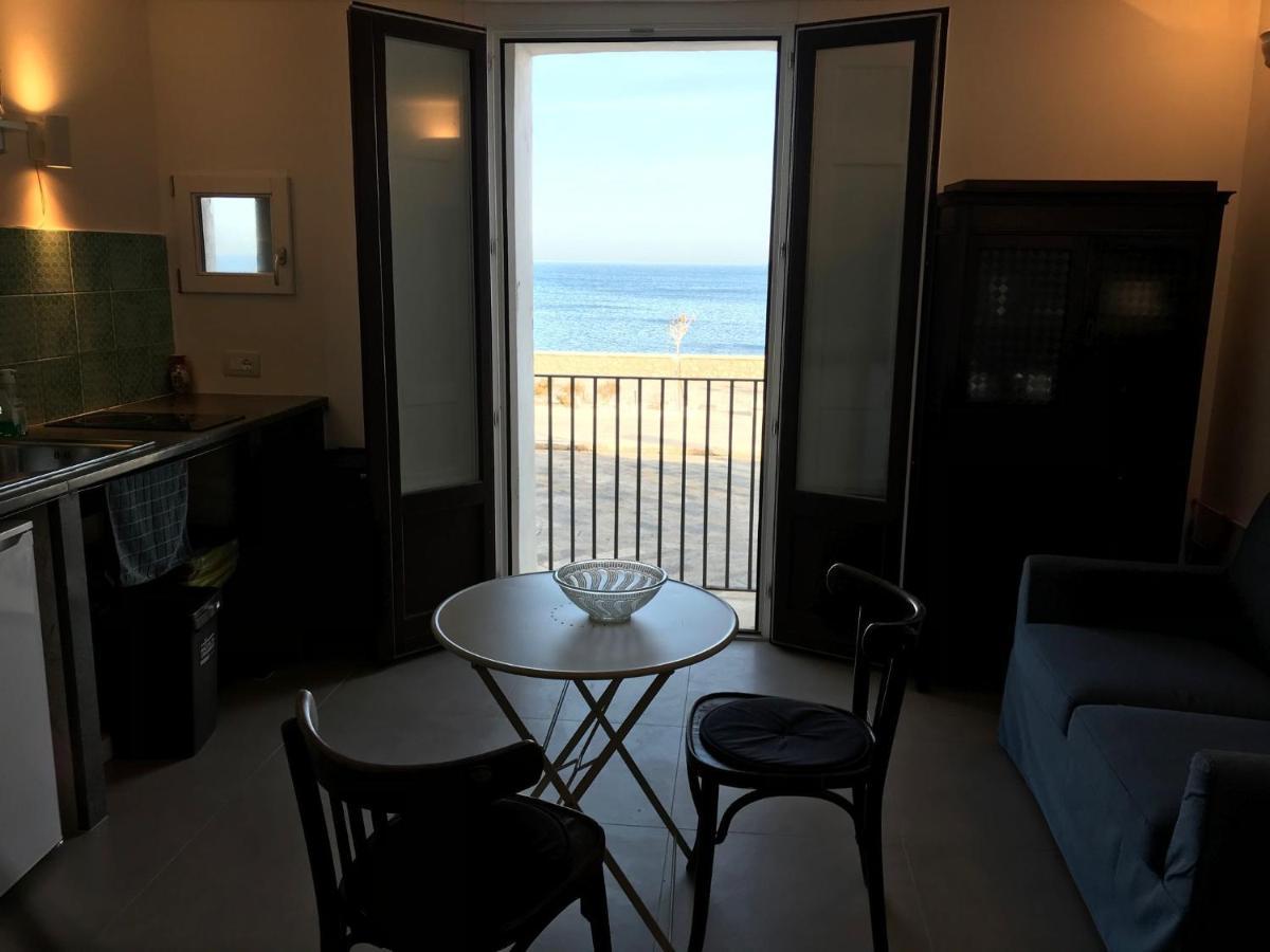 Ninfa Apartment The Window On The Mediterranean ตราปานี ภายนอก รูปภาพ